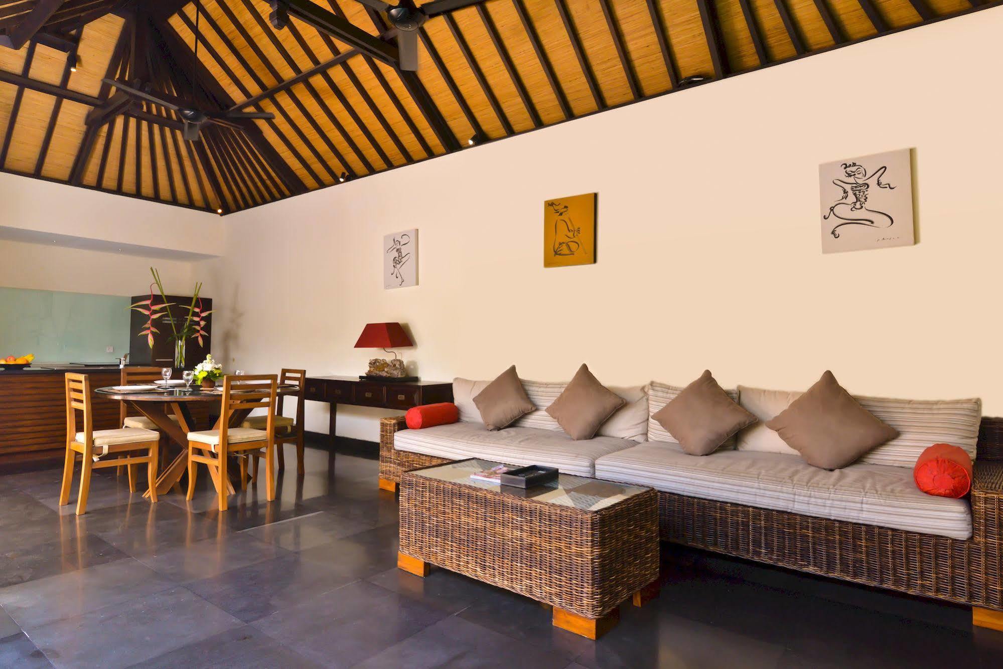 Elok Villas Seminyak Eksteriør bilde